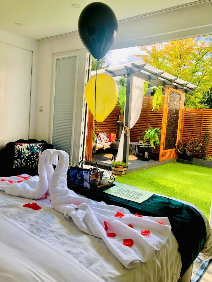 Meezee Pearl Double Bed Lodge With Free Parking Селфорд Екстер'єр фото